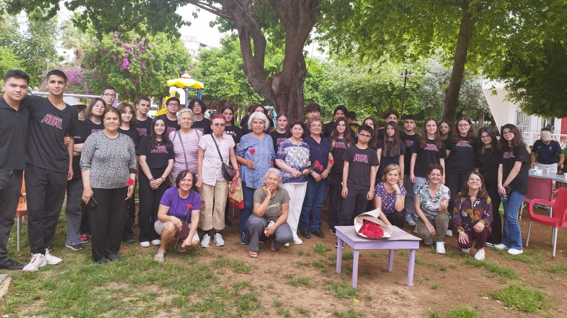 Adem Tolunay Anadolu Lisesi Öğrencileri Sosyal Sorumluluk Projesi Kapsamında Bayındır Parkı Yaşlı Evini Ziyaret Etti